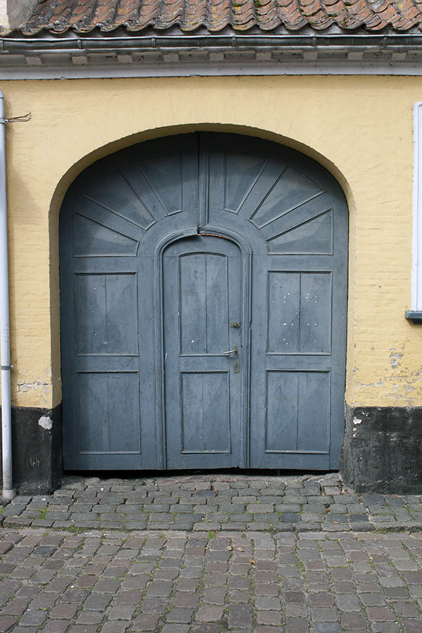 Photo 00431: Formed, panelled, teal gate