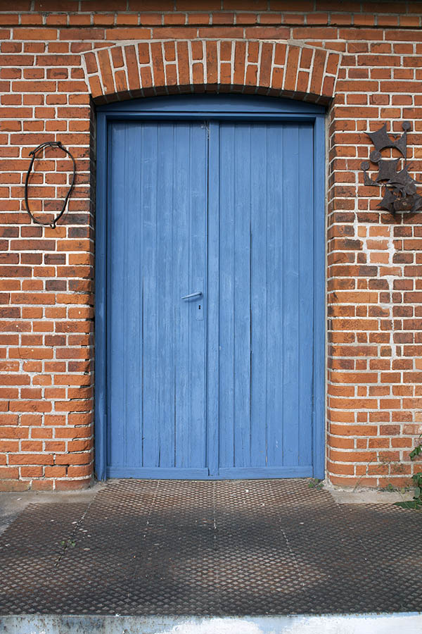 Photo 01233: Blue double door
