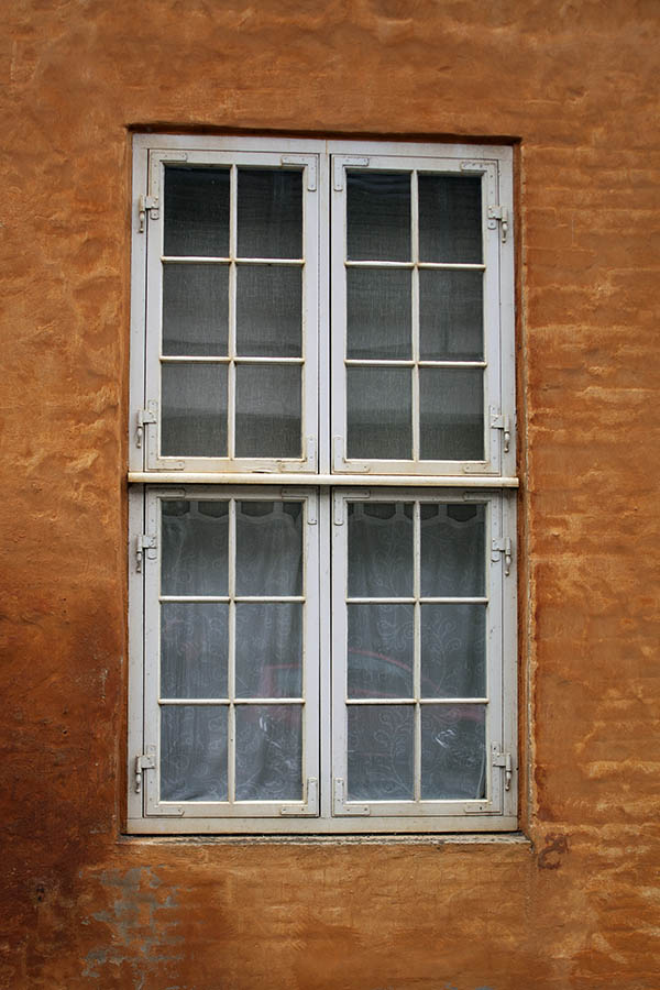 Photo 01478: White window with four frames and 24 panes