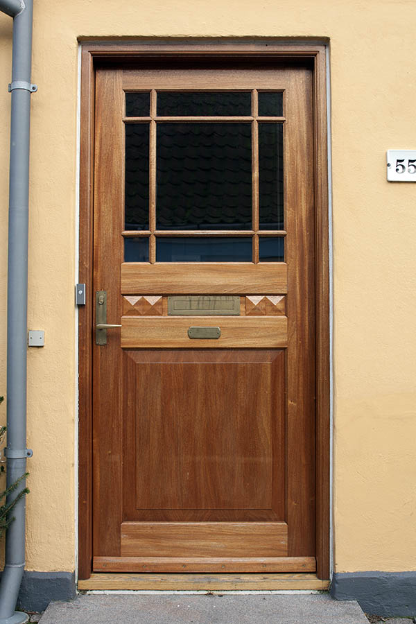 Photo 01789: Panelled, lacquered door