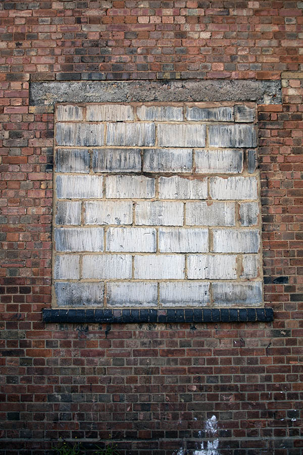 Photo 05486: No window. Light grey gas concrete.