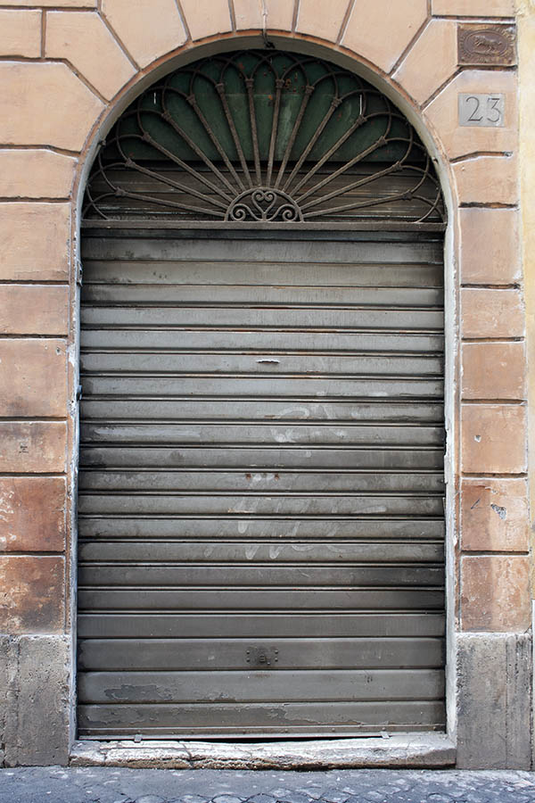 Photo 08064: Grey security shutter with latticed fan light