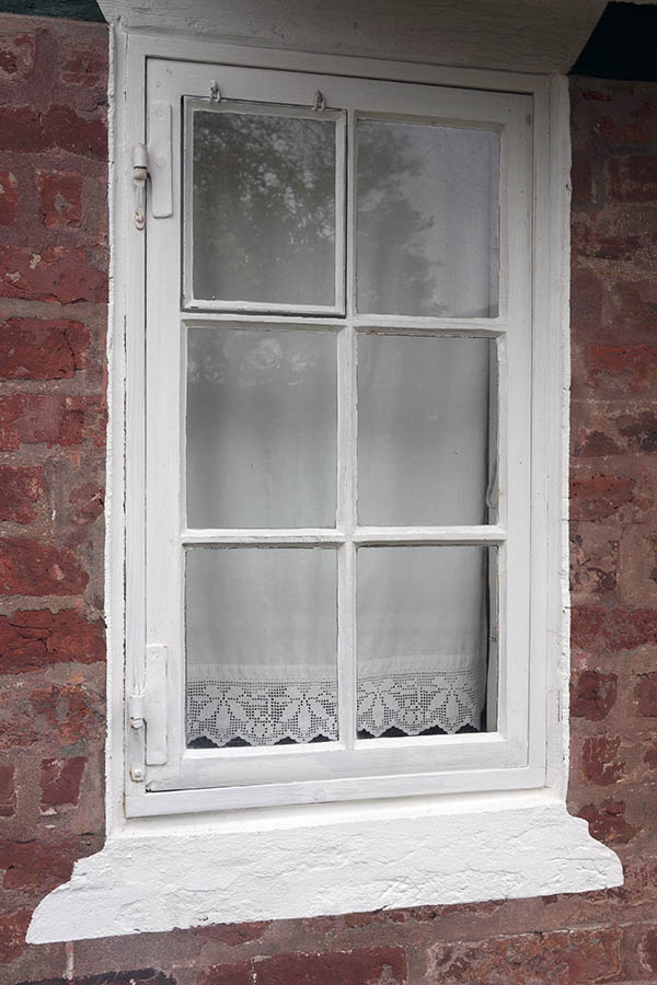 Photo 09878: White window with six panes