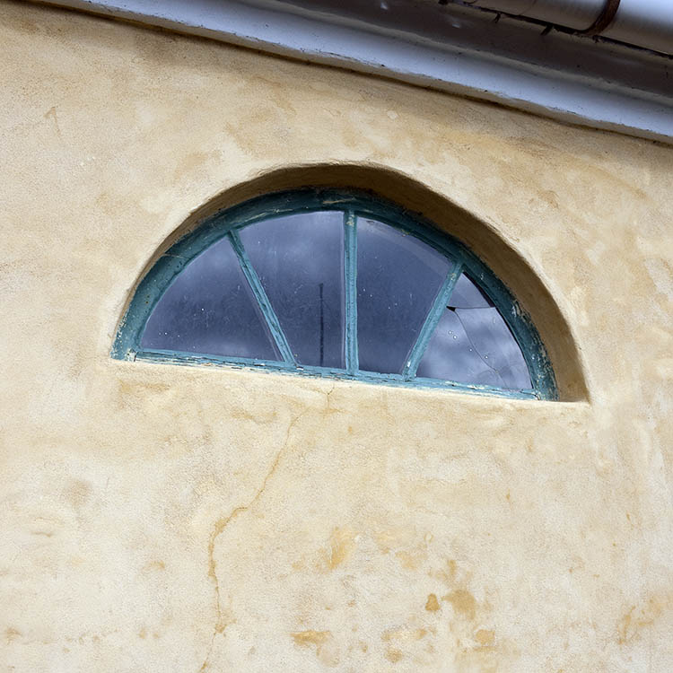 Photo 10709: Formed, blue, metal stable window