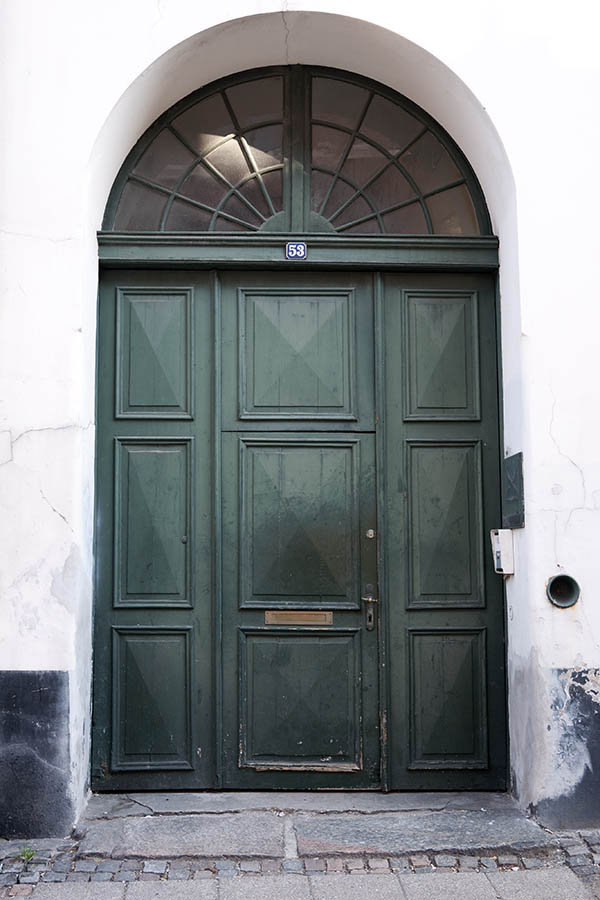 Photo 10815: Panelled, green gate with fan light and minor door