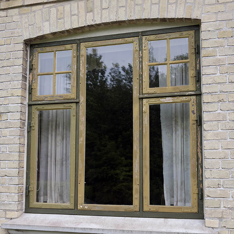 Photo 11155: Brown and dark green window in Frederiksberg style