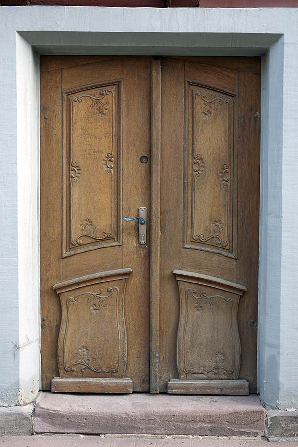 Photo 11880: Carved, panelled, oiled double door