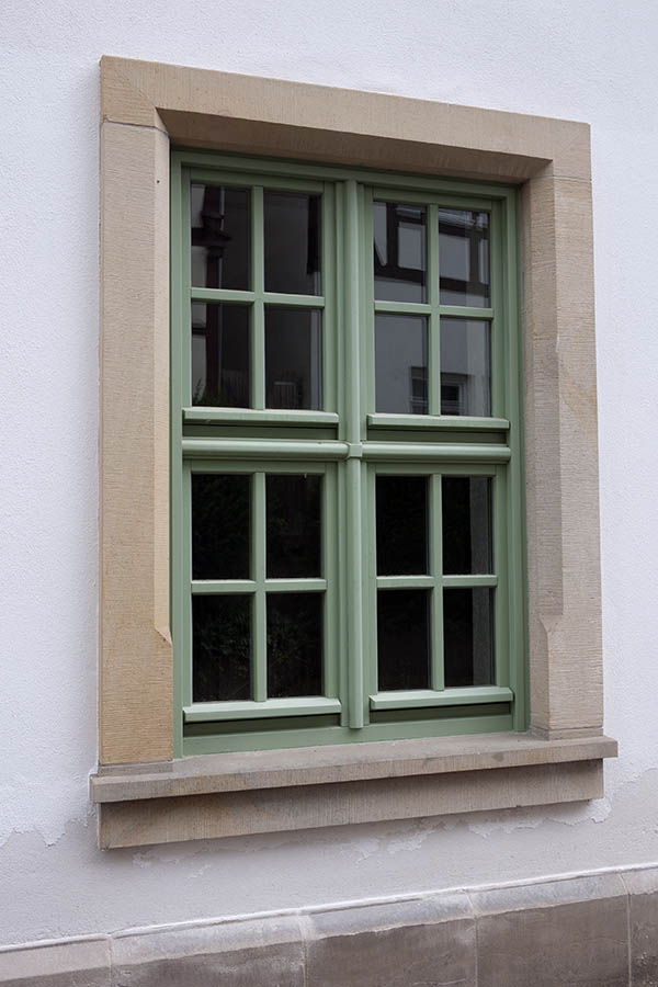Photo 11993: Light green window with four frames and 16 panes