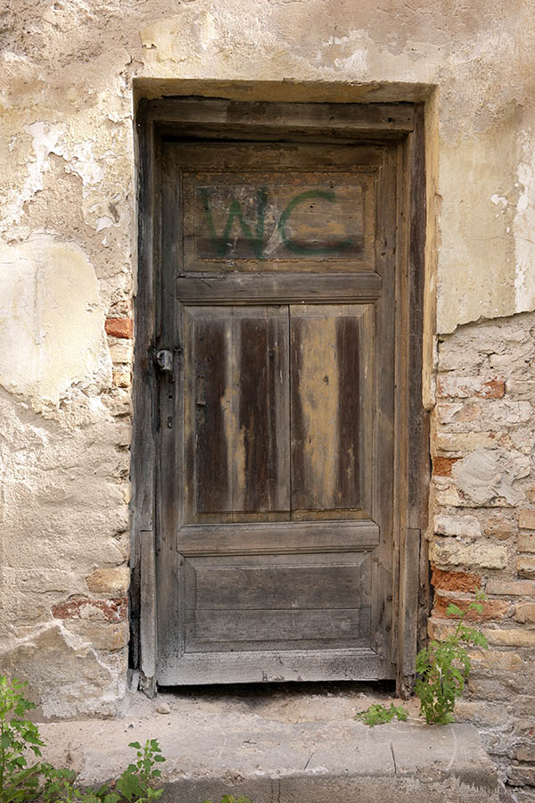 Photo 13114: Worn, panelled, unpainted door