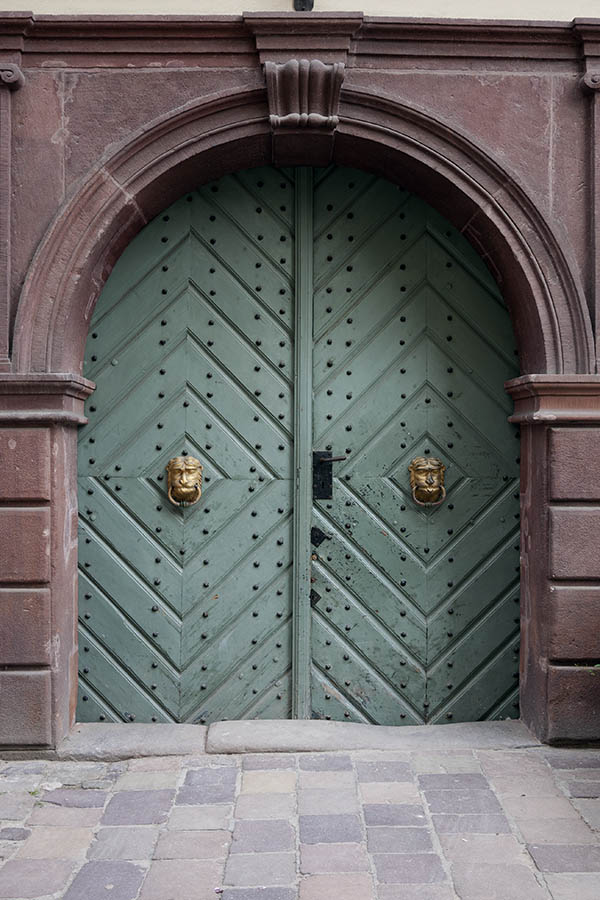Photo 13616: Formed, teal gate