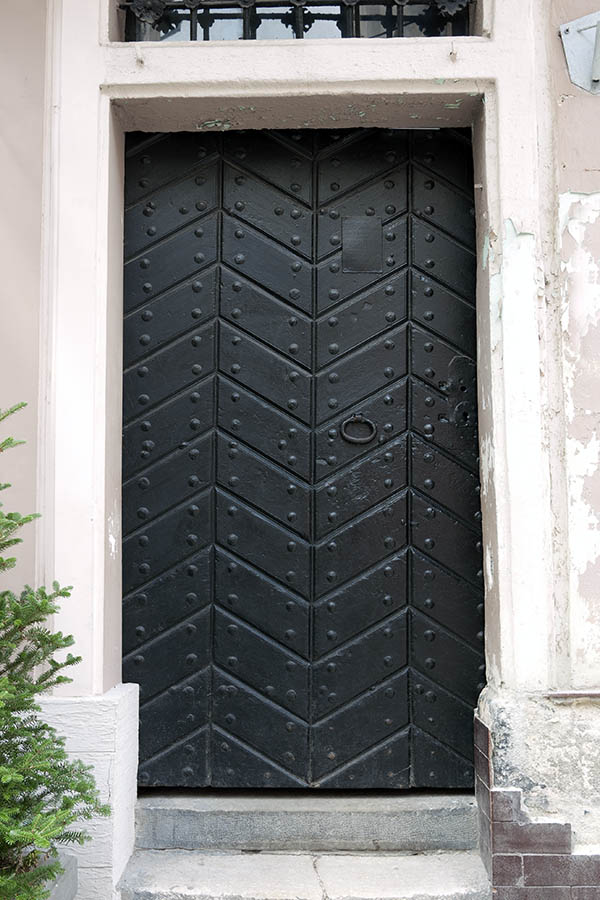 Photo 13861: Black door made of planks