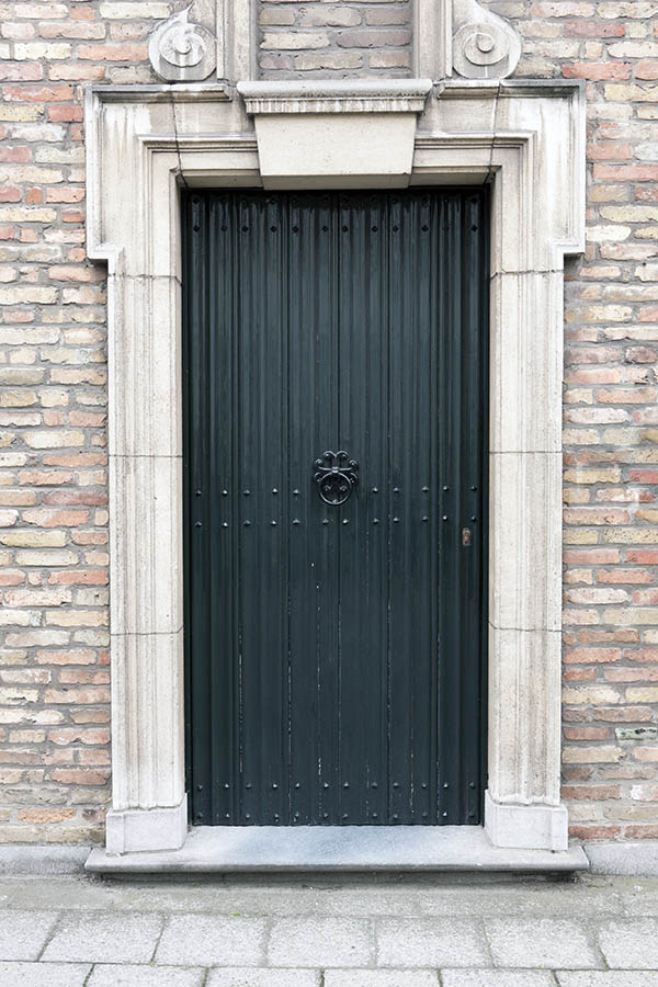 Photo 15812: Black door made of planks