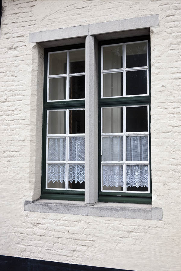 Photo 15826: Green and white window with four frames