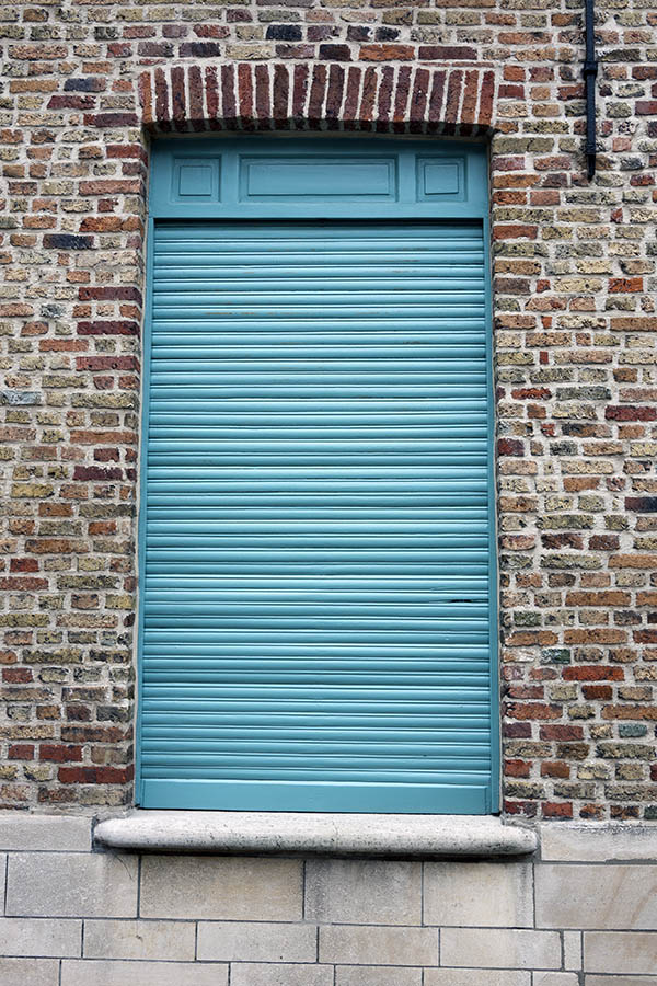 Photo 16036: Light blue security shutter