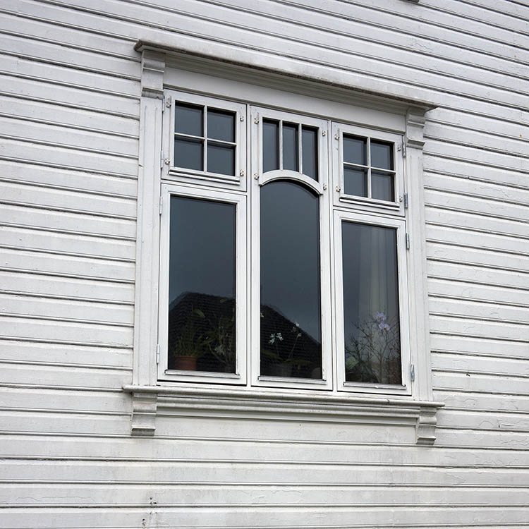 Photo 16454: White window with five panes and fake window bars