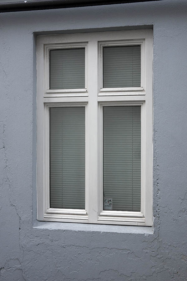 Photo 16628: White window with four frames
