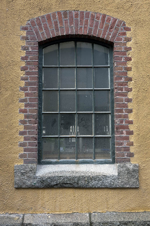 Photo 16636: Formed, green metal window with 20 panes