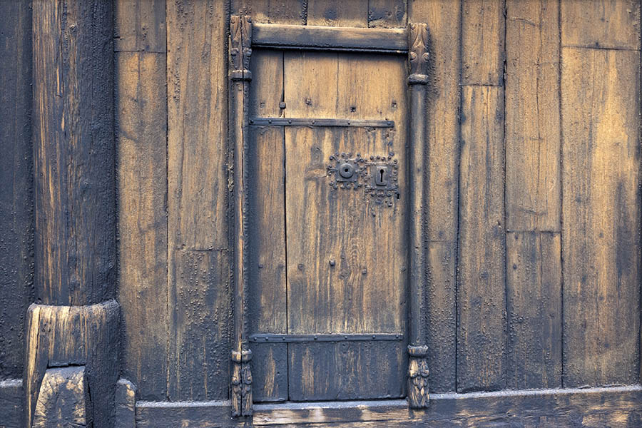 Photo 17216: Oiled, black and yellow door of boards