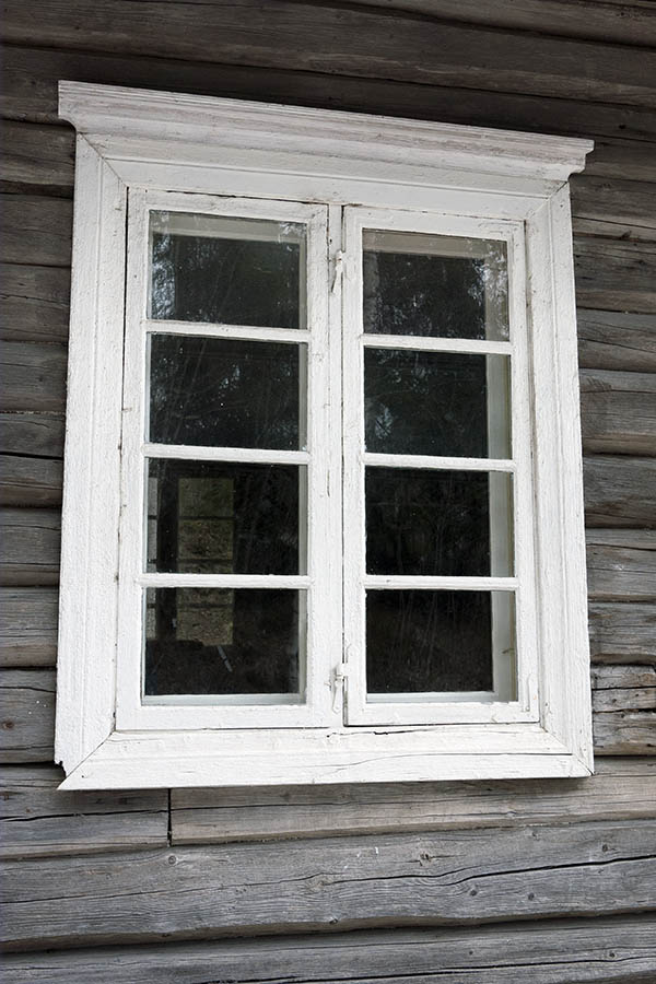 Photo 17311: White window with two frames and eight panes