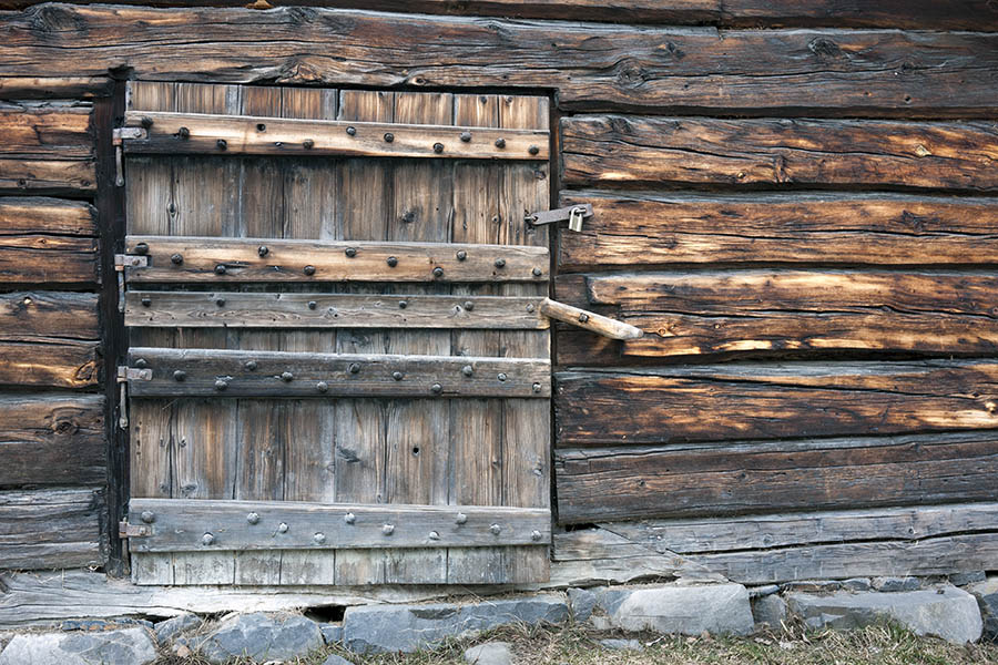 Photo 17414: Oiled door of boards