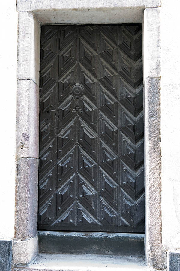 Photo 17630: Carved, black door