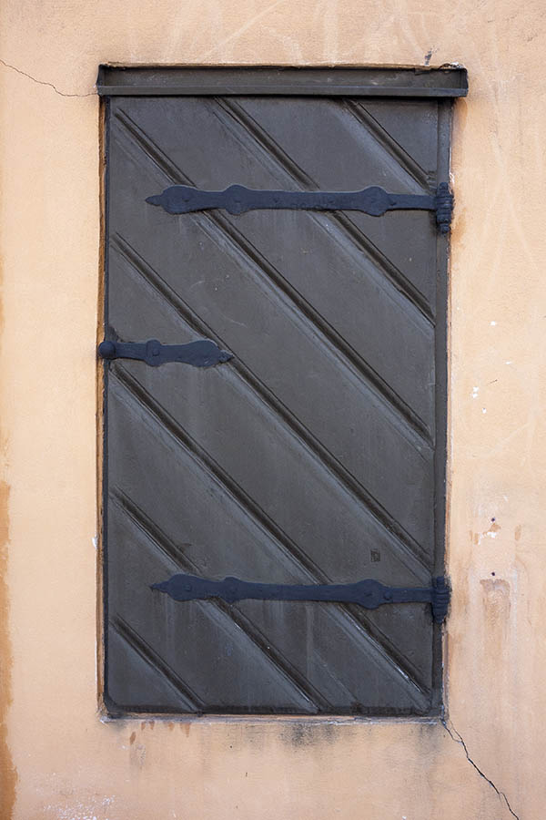 Photo 17912: Black shutter made of diagonal boards
