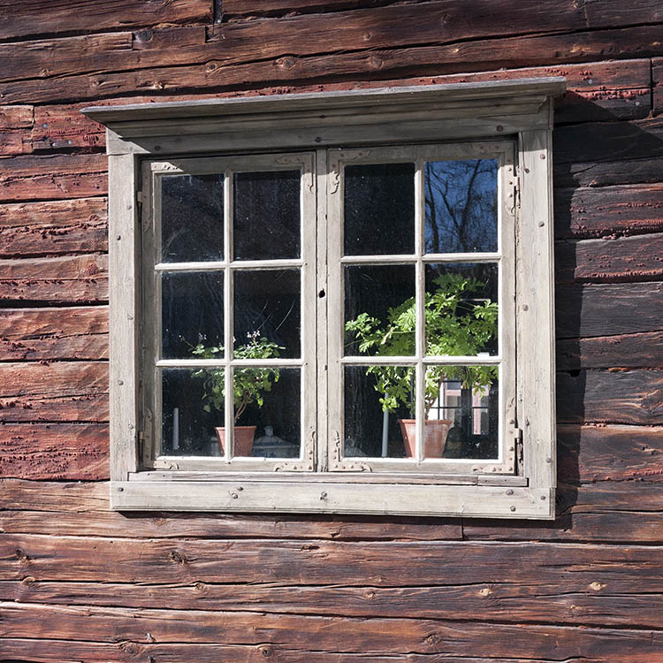 Photo 17971: Light grey window with two frames and 12 panes