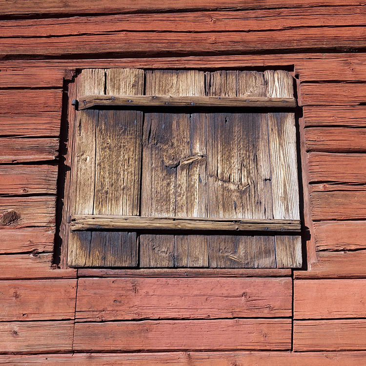 Photo 18083: Oiled shutter
