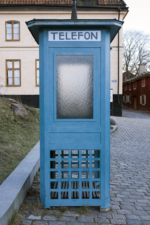 Photo 18126: Window with matted glass in a blue metal telephone box