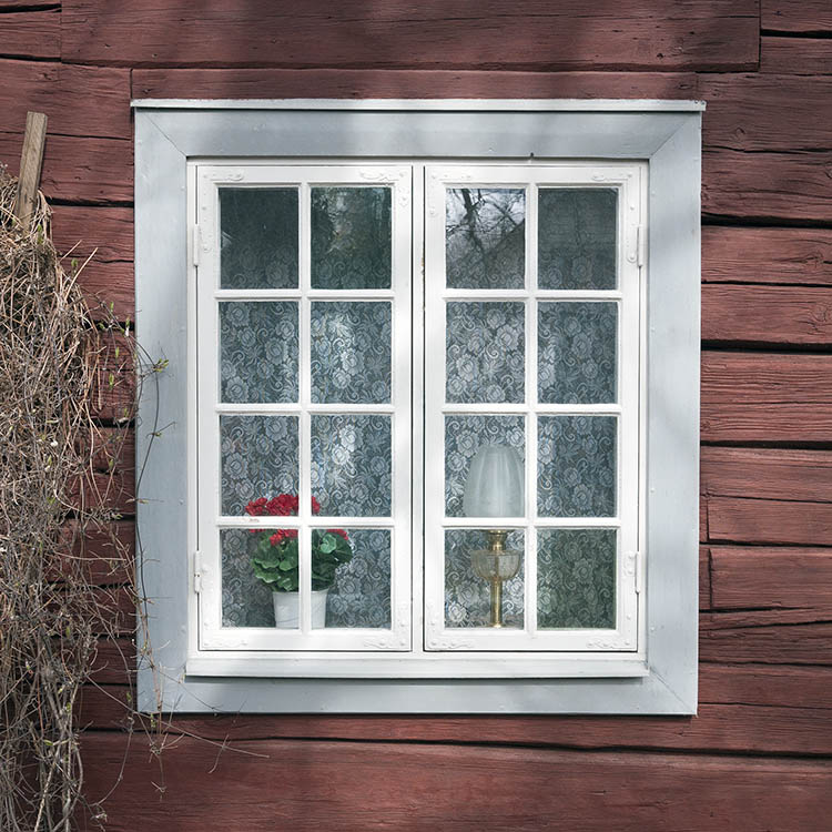 Photo 18196: White window with two frames and 16 panes in a grey frame