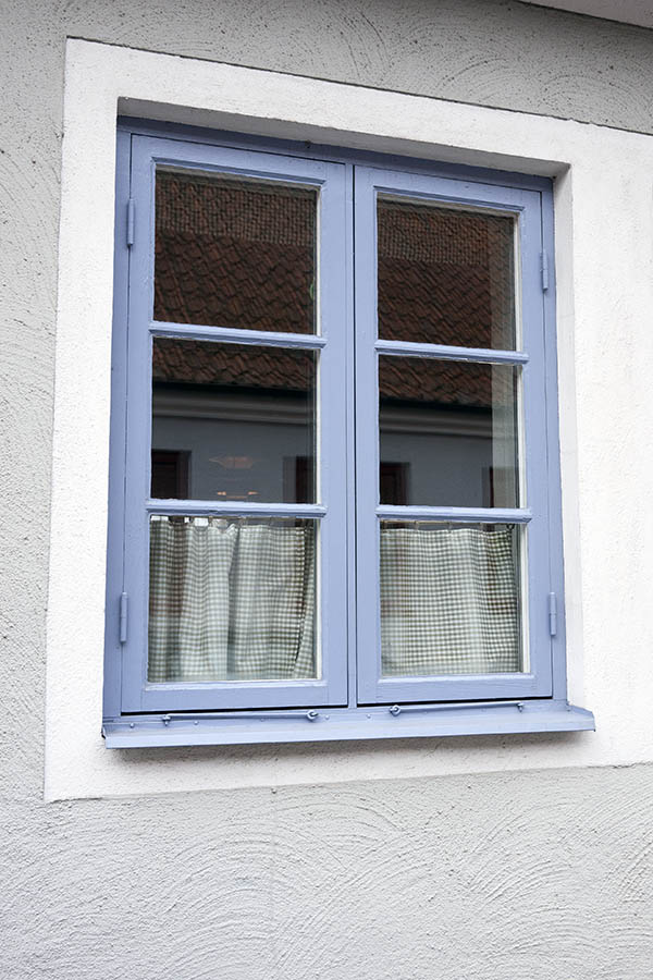 Photo 18478: Light blue window with two frames and six panes
