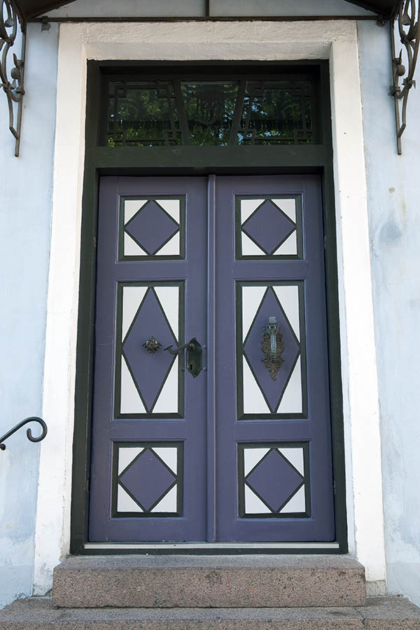 Photo 19925: Panelled, purple, white and black double door with green top window