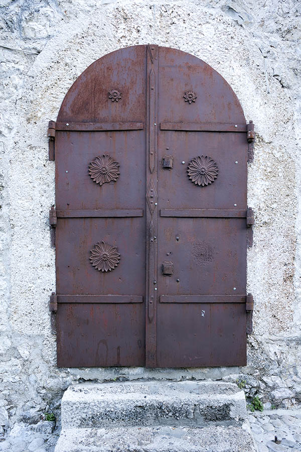 Photo 26207: Formed, purple and rusty metal plate double door