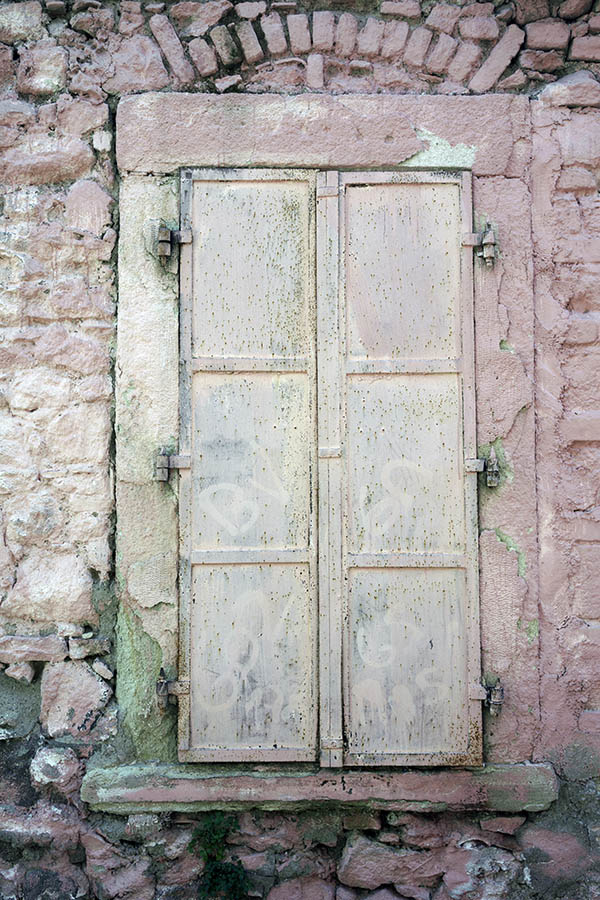 Photo 26600: Light yellow, double metal shutter