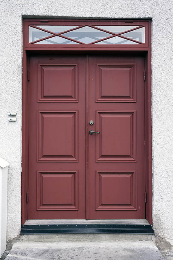 Photo 27136: Panelled, red double door with top light