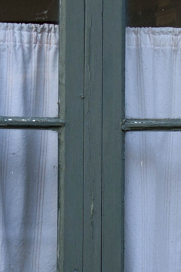 Photo 01055: Teal window with two frames