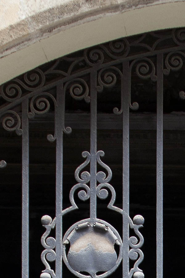 Photo 02388: Metal, grey double door