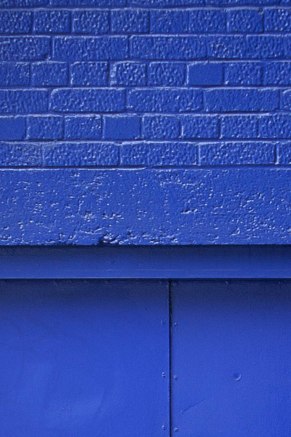 Photo 04801: Blue metal double door