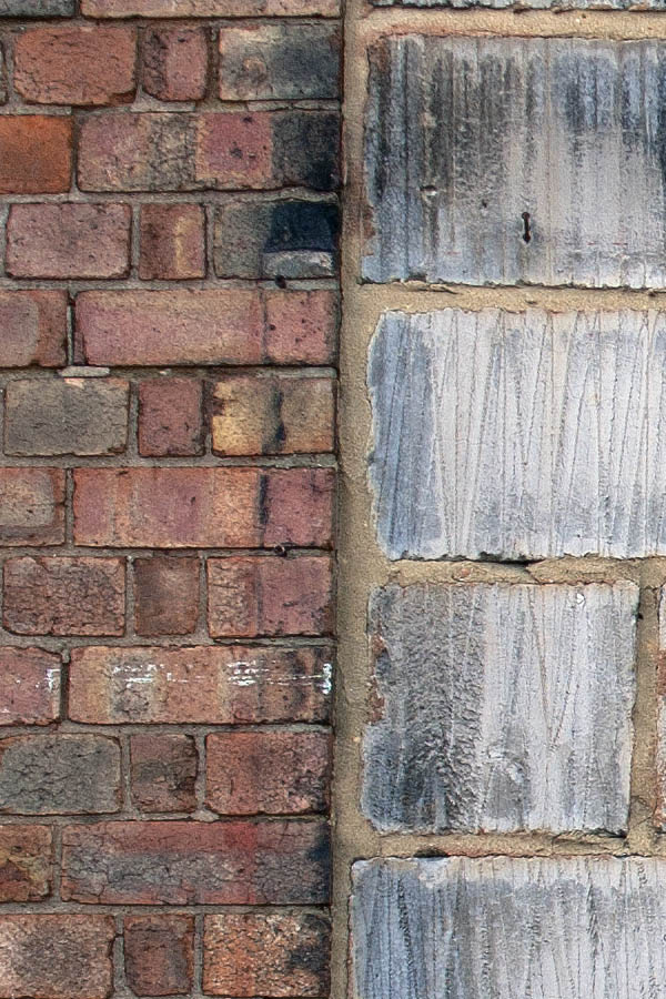 Photo 05486: No window. Light grey gas concrete.