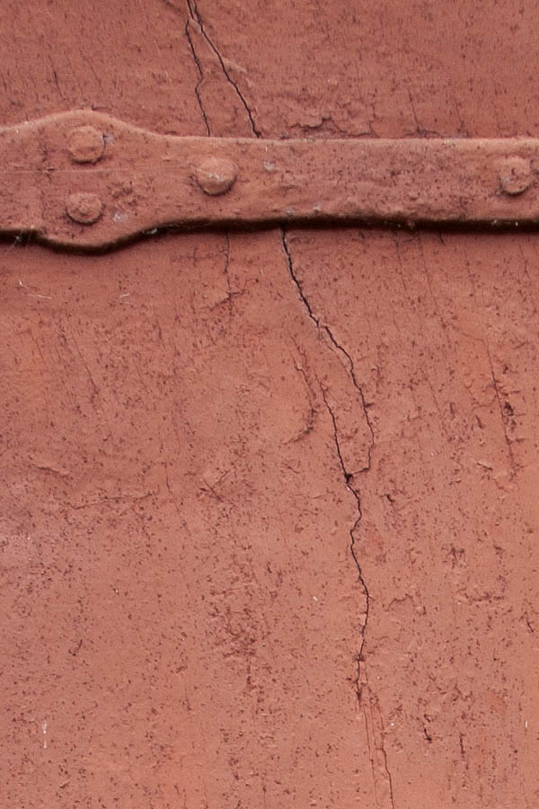 Photo 07324: Red trapdoor in red half-timber