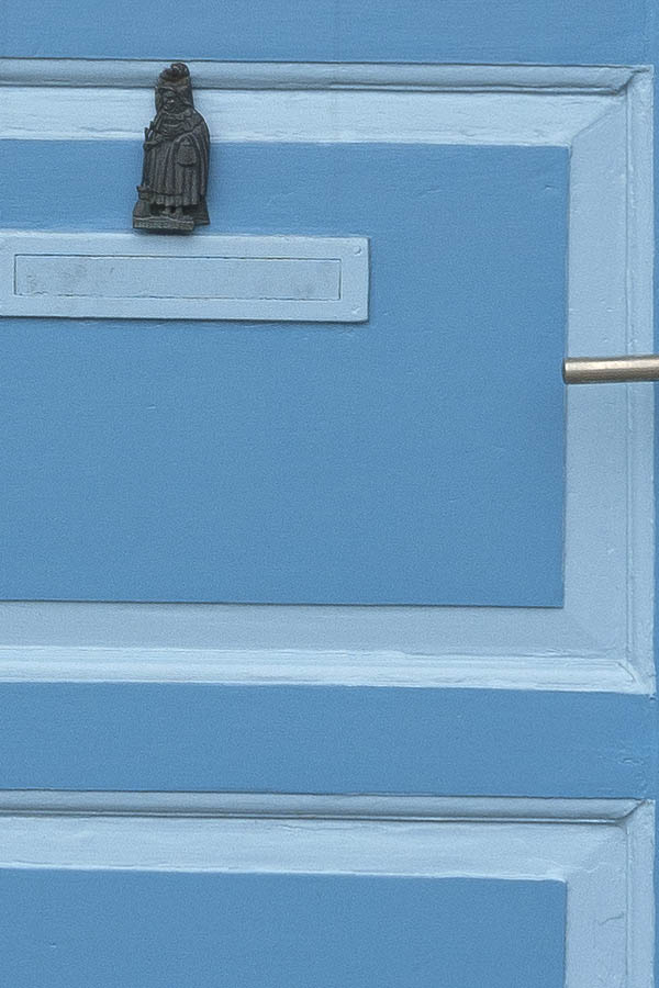 Photo 08370: Panelled, light blue and blue door with formed door light