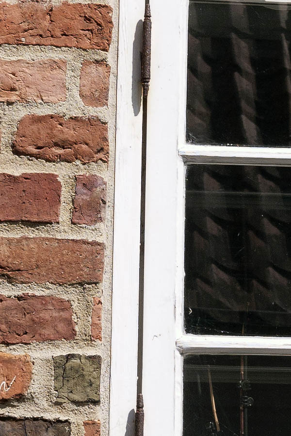 Photo 08659: White window with four frames