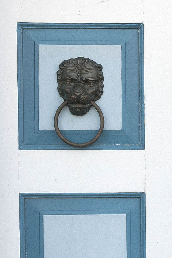 Photo 09614: Panelled, blue, light blue and white double door with fan light