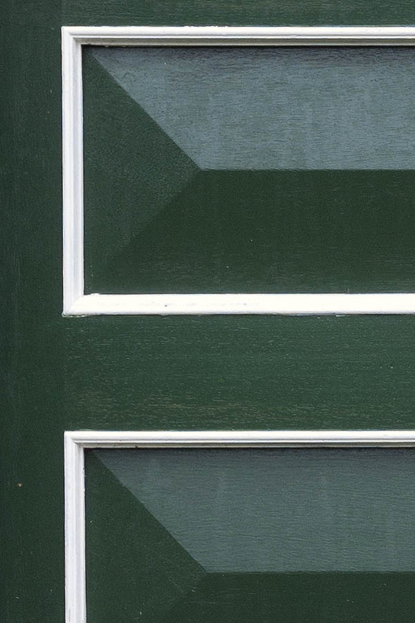 Photo 09791: Panelled, green and white door with Sønderho door light