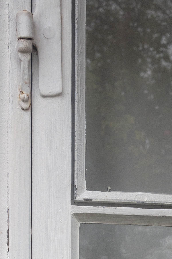 Photo 09878: White window with six panes