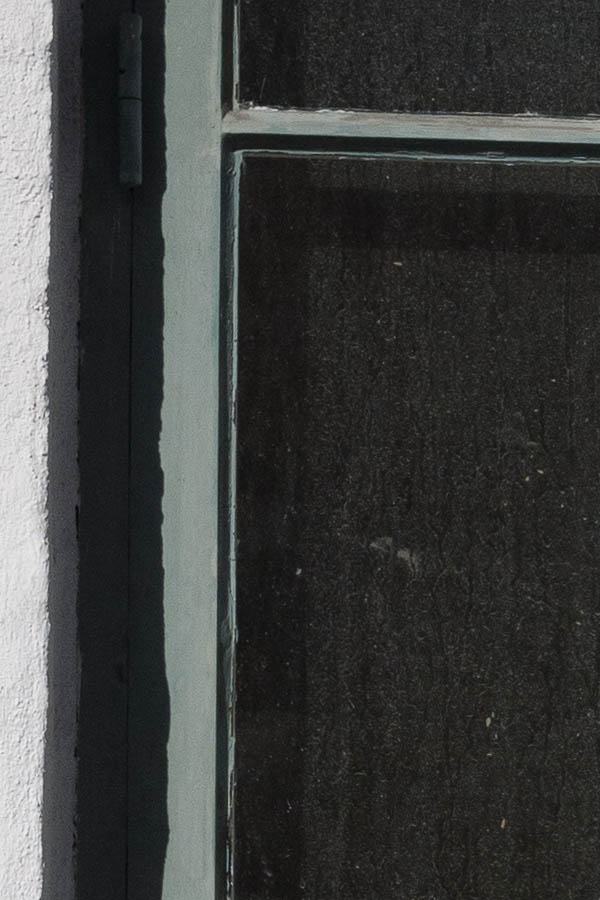 Photo 10288: Green window with two frames and six panes