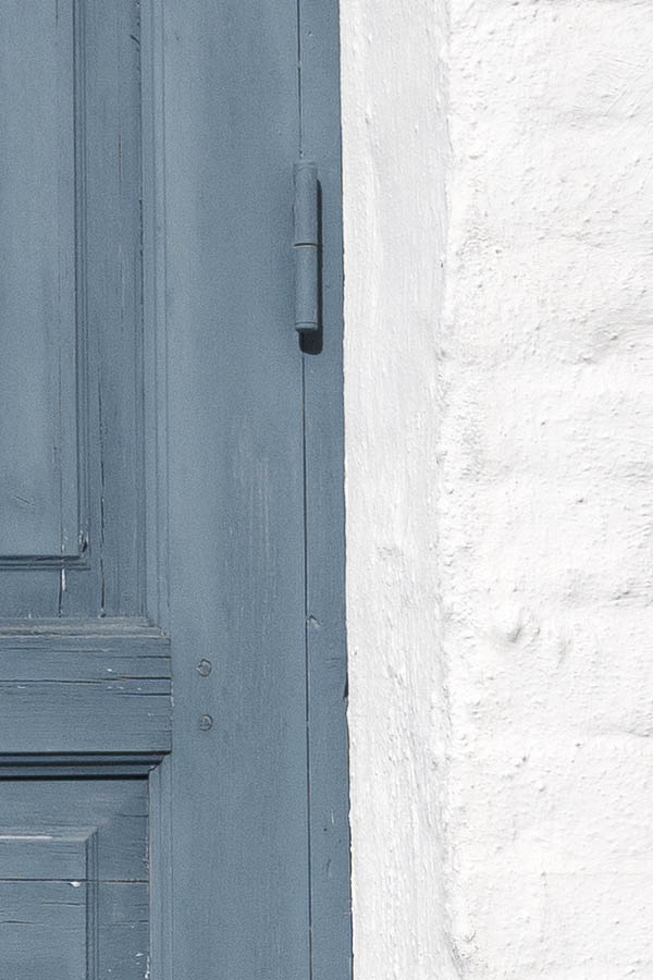 Photo 10315: Panelled, teal double door