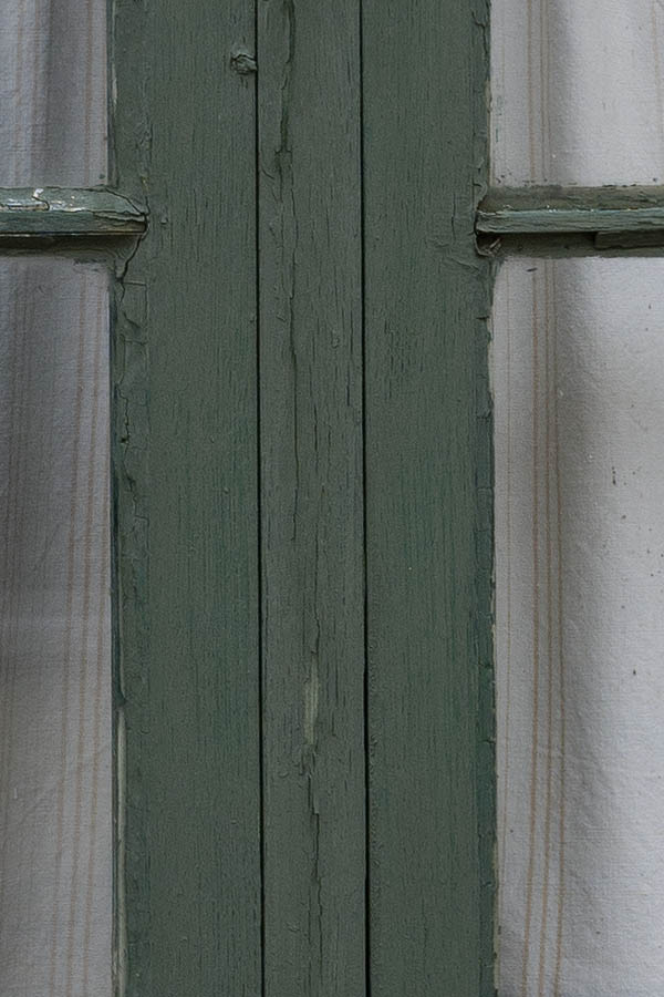 Photo 10605: Green window with two frames and four panes