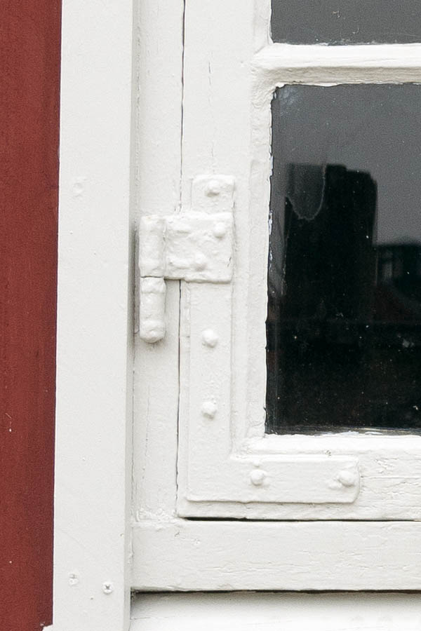 Photo 10653: White window with two frames and 12 panes