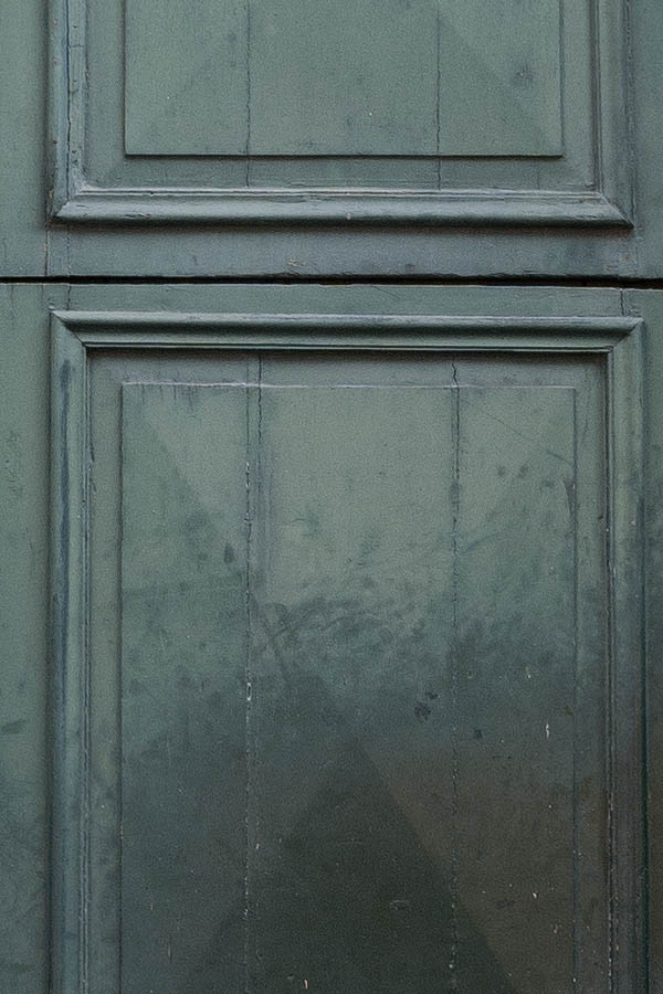 Photo 10815: Panelled, green gate with fan light and minor door